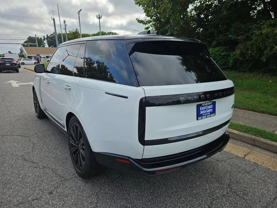 2023 Land Rover Range Rover L460 - Image 4 of 20