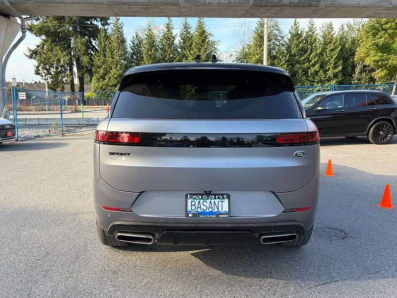 2023 Land Rover Range Rover L460 - Image 3 of 14