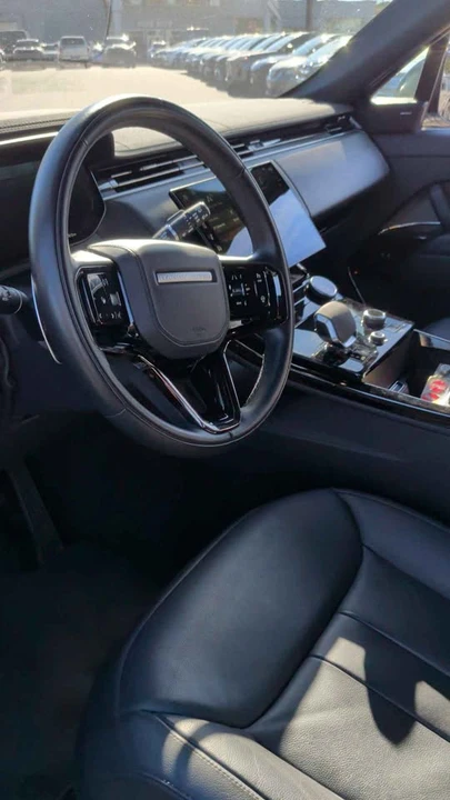2023 Land Rover Range Rover L460 - Image 4 of 9