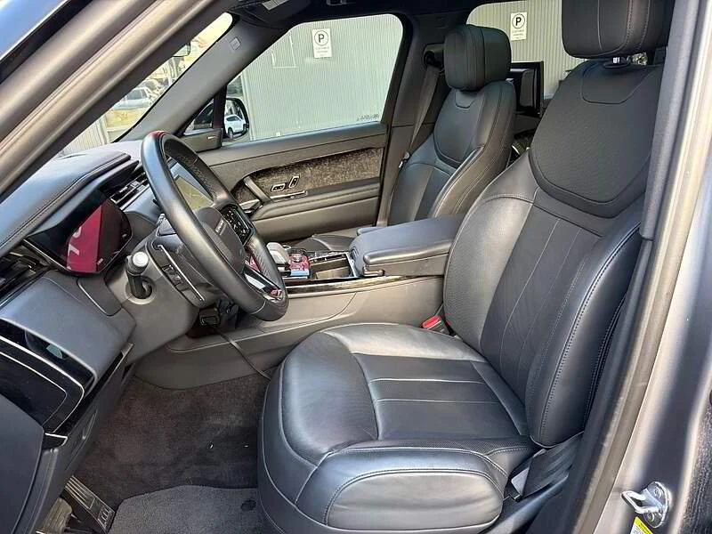 2023 Land Rover Range Rover L460 - Image 10 of 14