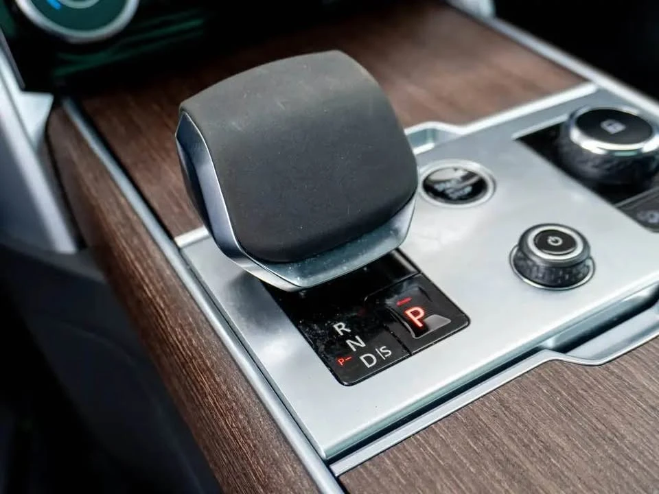 2023 Land Rover Range Rover L460 - Image 12 of 15