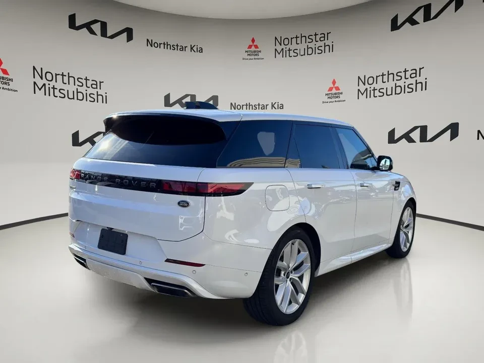 2023 Land Rover Range Rover L460 - Image 3 of 14