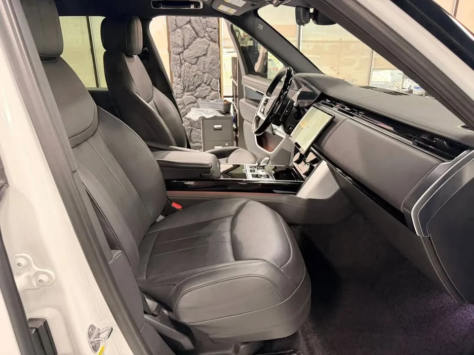 2023 Land Rover Range Rover L460 - Image 15 of 20