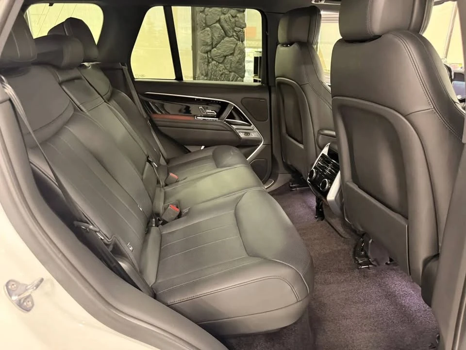2023 Land Rover Range Rover L460 - Image 13 of 20