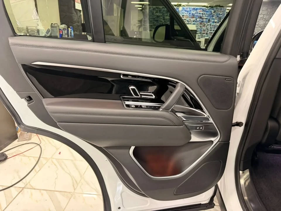 2023 Land Rover Range Rover L460 - Image 12 of 20
