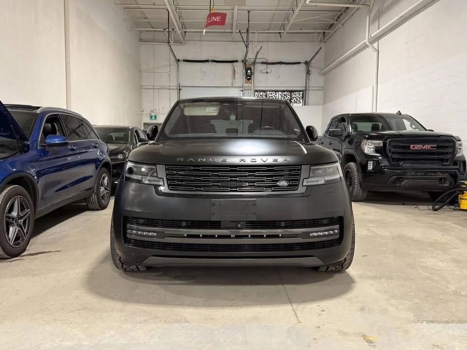 2023 Land Rover Range Rover L460 - Image 2 of 14