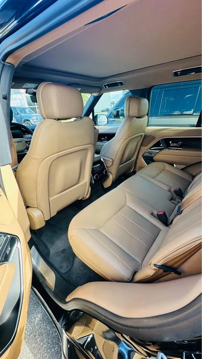 2023 Land Rover Range Rover L460 - Image 7 of 9