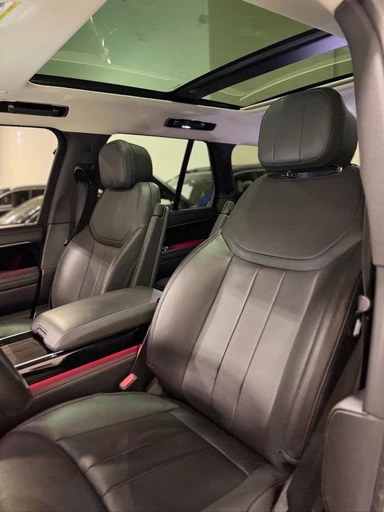 2023 Land Rover Range Rover L460 - Image 13 of 14