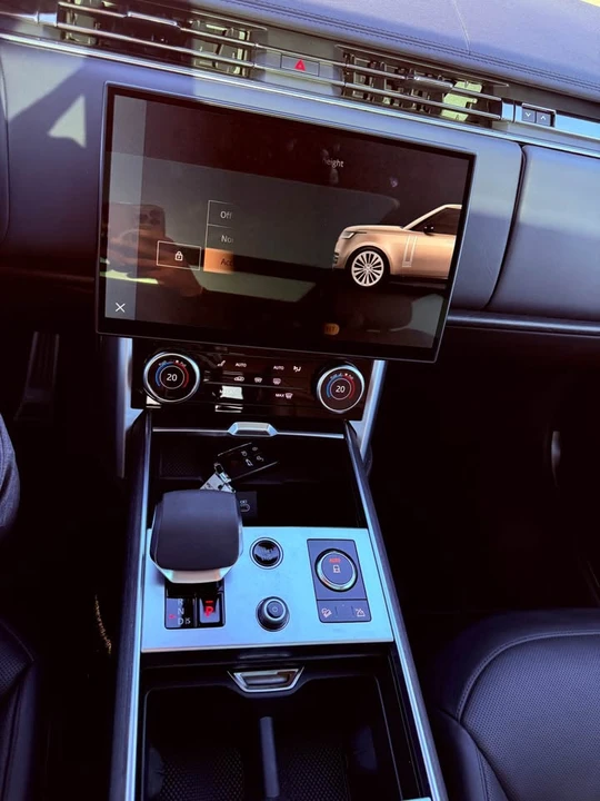 2023 Land Rover Range Rover L460 - Image 11 of 20