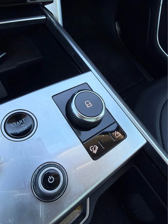 2023 Land Rover Range Rover L460 - Image 18 of 20