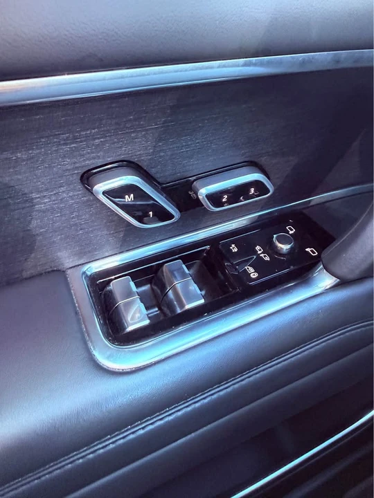 2023 Land Rover Range Rover L460 - Image 13 of 20