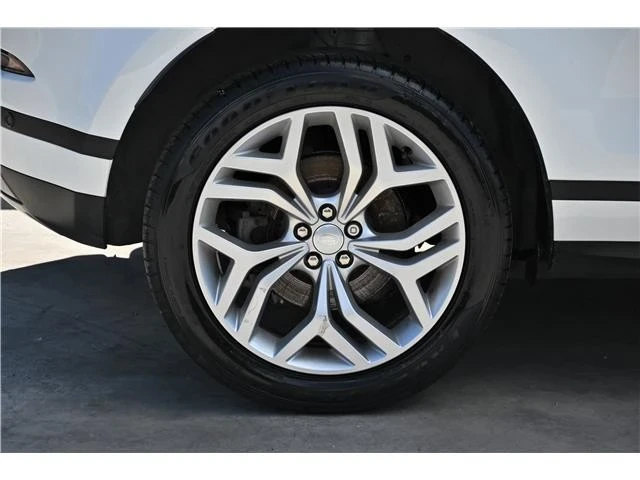2023 Land Rover Range Rover L460 - Image 9 of 21