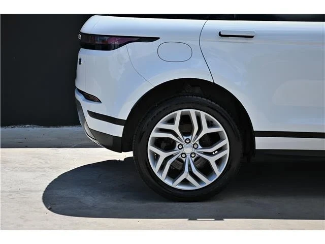 2023 Land Rover Range Rover L460 - Image 8 of 21