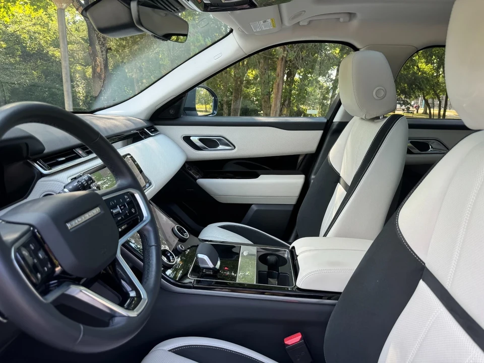 2023 Land Rover Range Rover L460 - Image 18 of 21