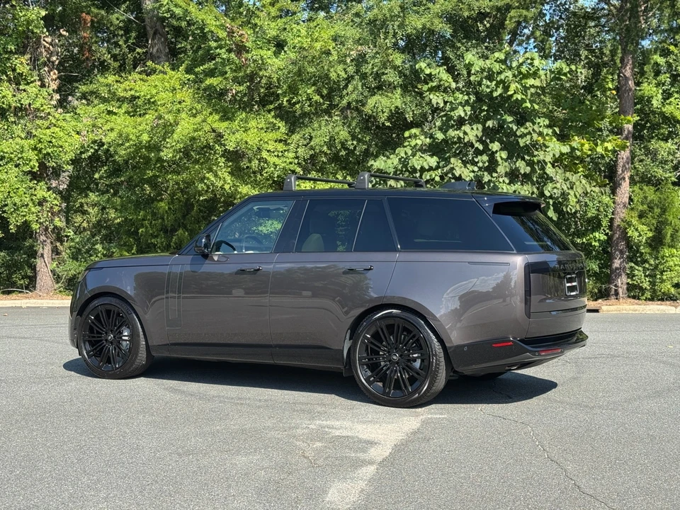 2023 Land Rover Range Rover L460 - Image 7 of 12