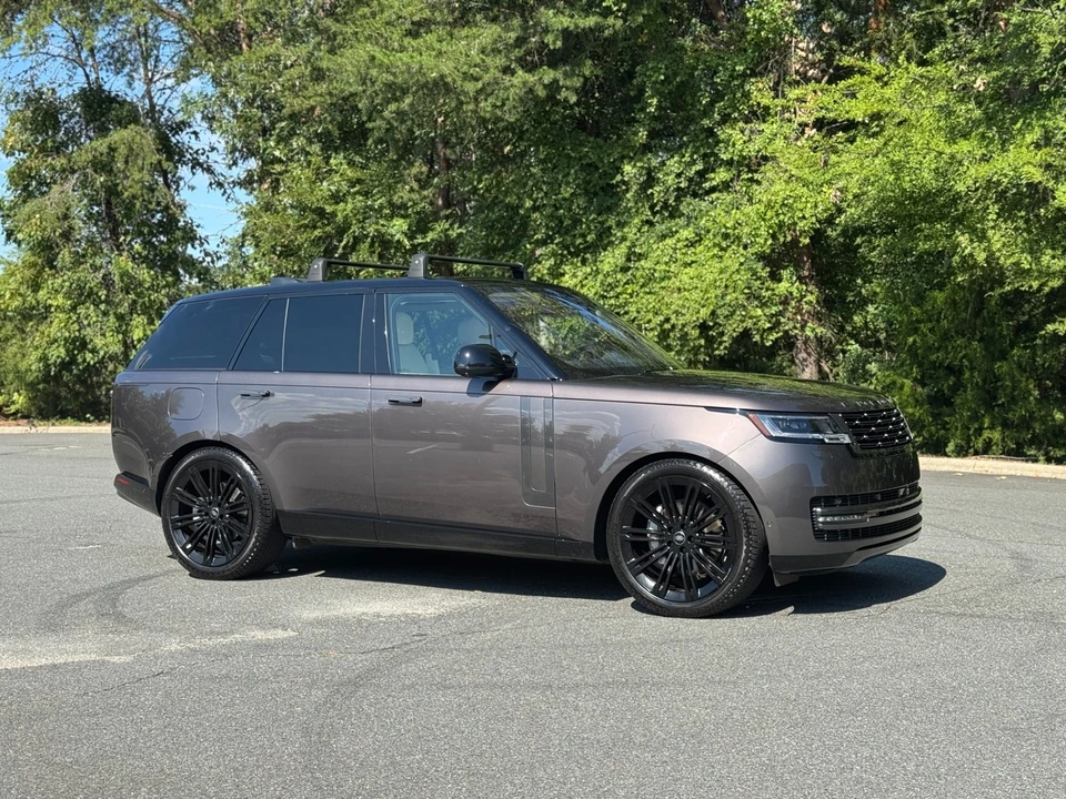 2023 Land Rover Range Rover L460 - Image 15 of 21