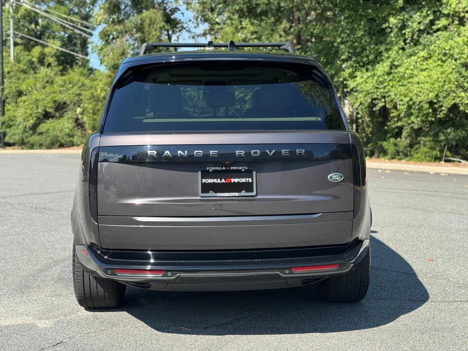 2023 Land Rover Range Rover L460 - Image 10 of 21