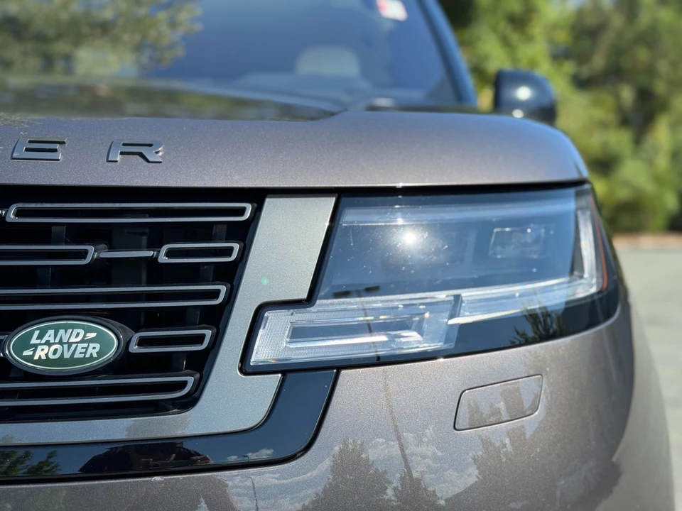 2023 Land Rover Range Rover L460 - Image 17 of 21