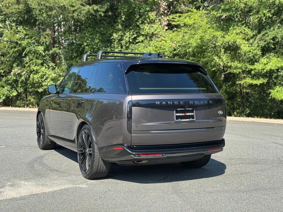 2023 Land Rover Range Rover L460 - Image 8 of 21