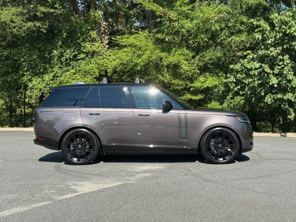 2023 Land Rover Range Rover L460 - Image 14 of 21