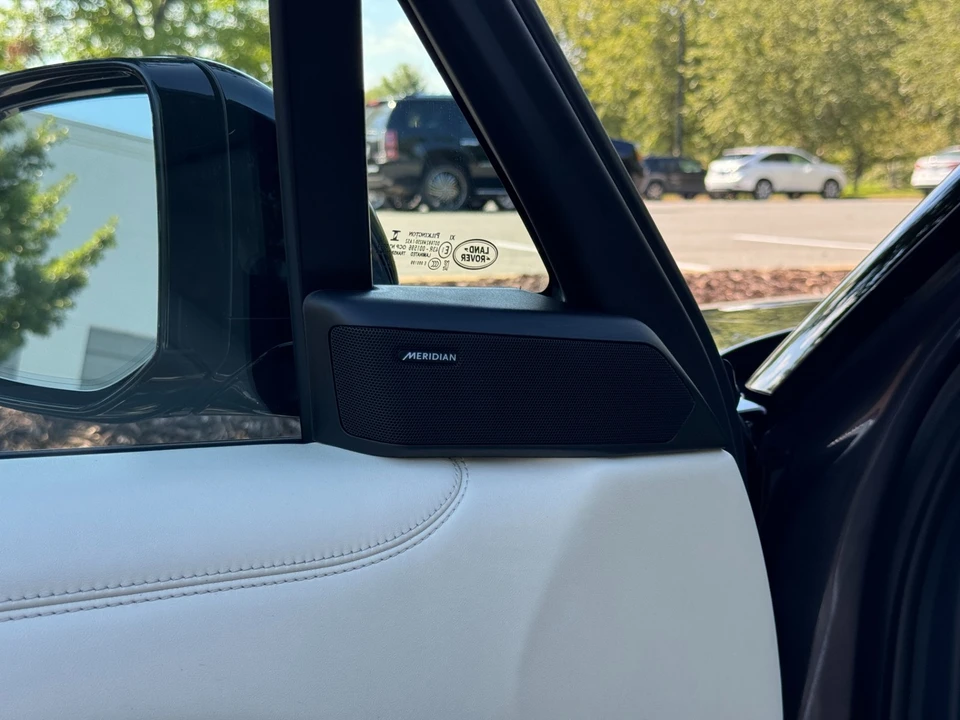 2023 Land Rover Range Rover L460 - Image 20 of 21