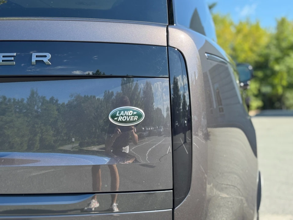 2023 Land Rover Range Rover L460 - Image 18 of 21