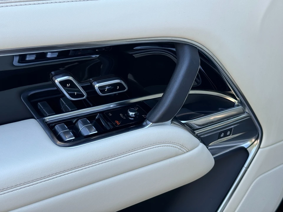 2023 Land Rover Range Rover L460 - Image 21 of 21