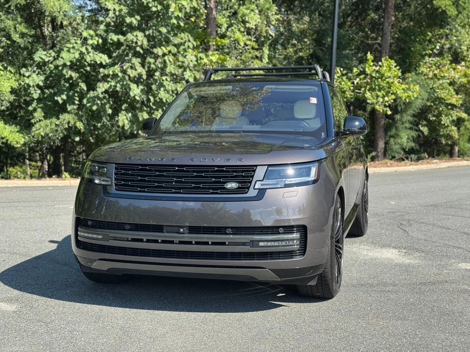 2023 Land Rover Range Rover L460 - Image 3 of 21