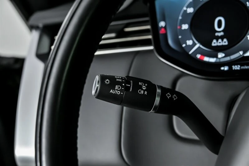 2023 Land Rover Range Rover L460 - Image 29 of 31