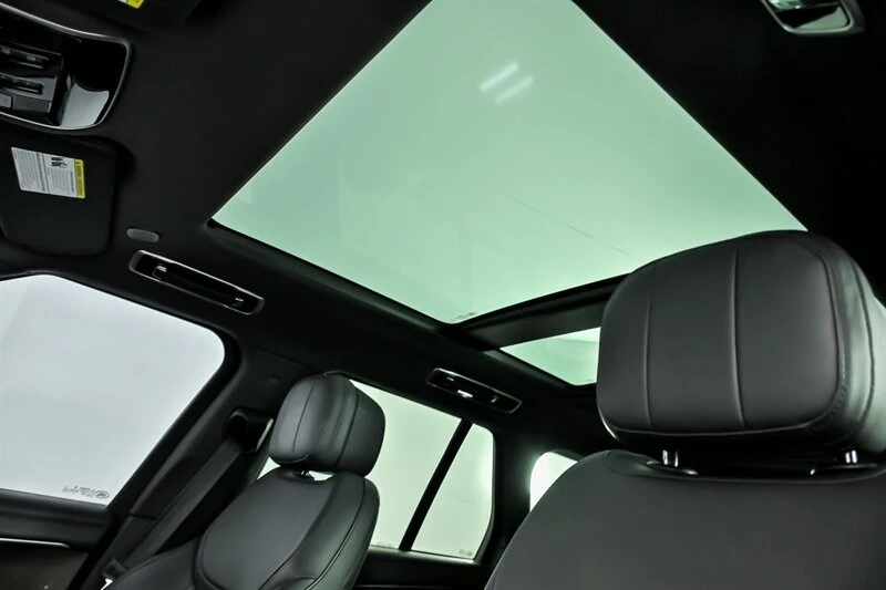 2023 Land Rover Range Rover L460 - Image 24 of 31