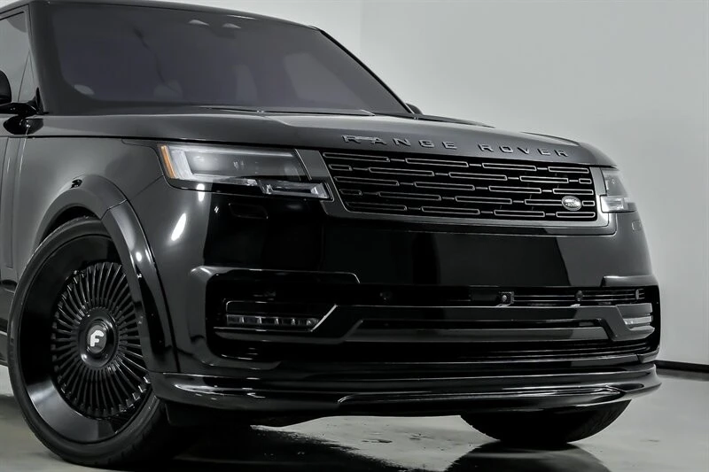 2023 Land Rover Range Rover L460 - Image 3 of 31