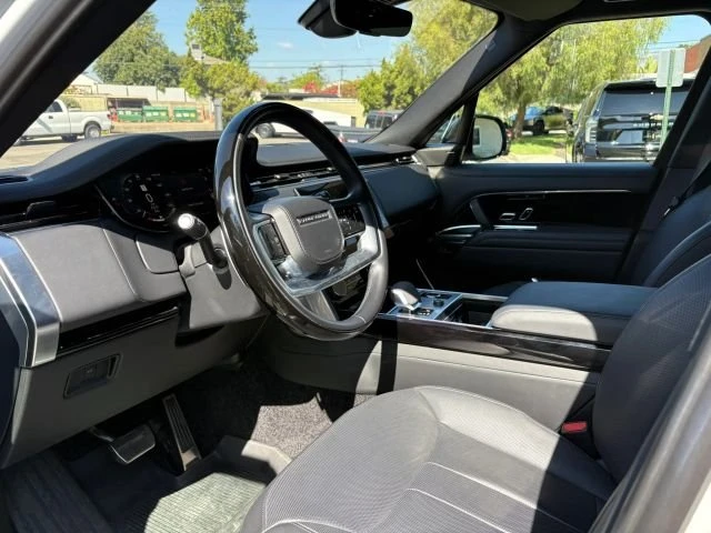 2023 Land Rover Range Rover L460 - Image 8 of 15