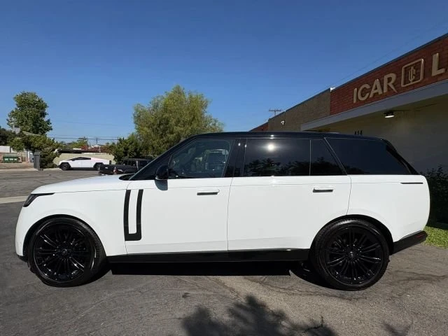 2023 Land Rover Range Rover L460 - Image 3 of 15