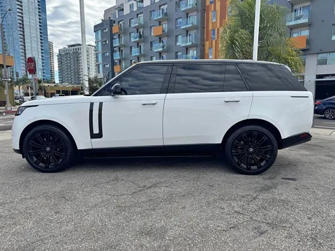 2023 Land Rover Range Rover P400 SE LWB 7 Sport Utility 4D