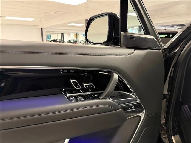 2023 Land Rover Range Rover L460 - Image 11 of 20
