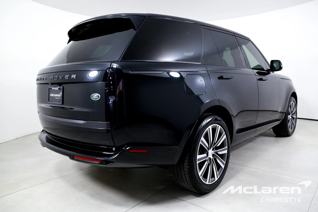 2023 Land Rover Range Rover L460 - Image 8 of 21