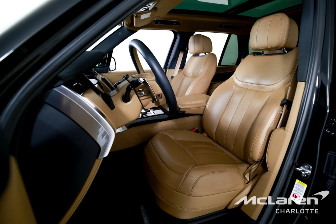 2023 Land Rover Range Rover L460 - Image 11 of 12