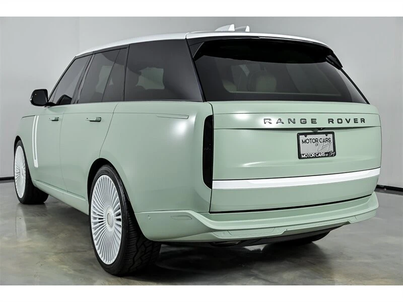 2023 Land Rover Range Rover L460 - Image 7 of 30
