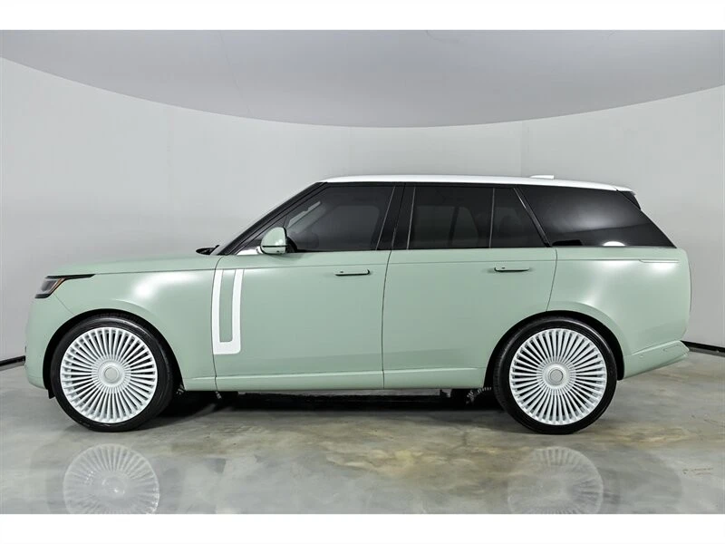 2023 Land Rover Range Rover L460 - Image 6 of 30