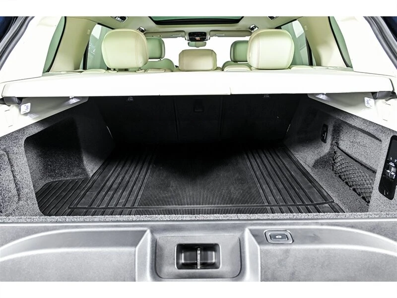 2023 Land Rover Range Rover L460 - Image 11 of 30