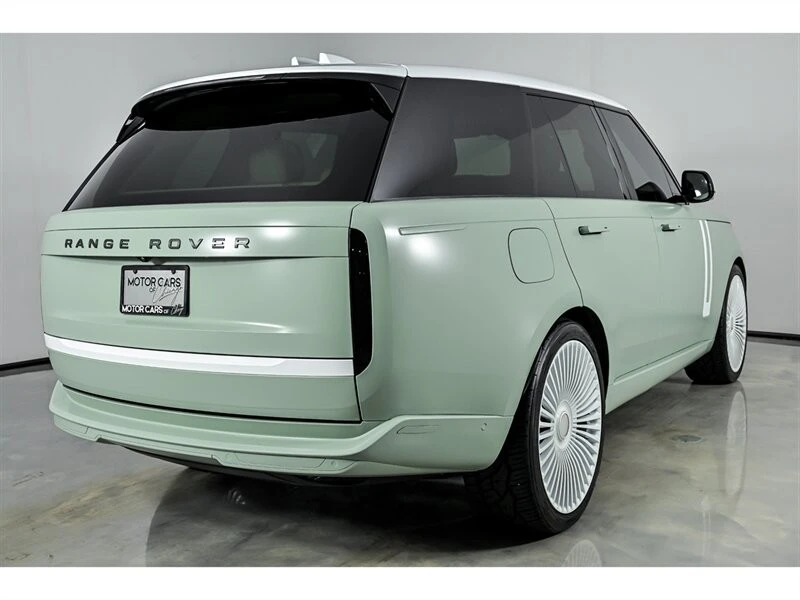 2023 Land Rover Range Rover L460 - Image 9 of 30