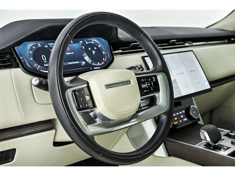 2023 Land Rover Range Rover L460 - Image 21 of 30