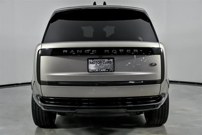 2023 Land Rover Range Rover L460 - Image 11 of 21