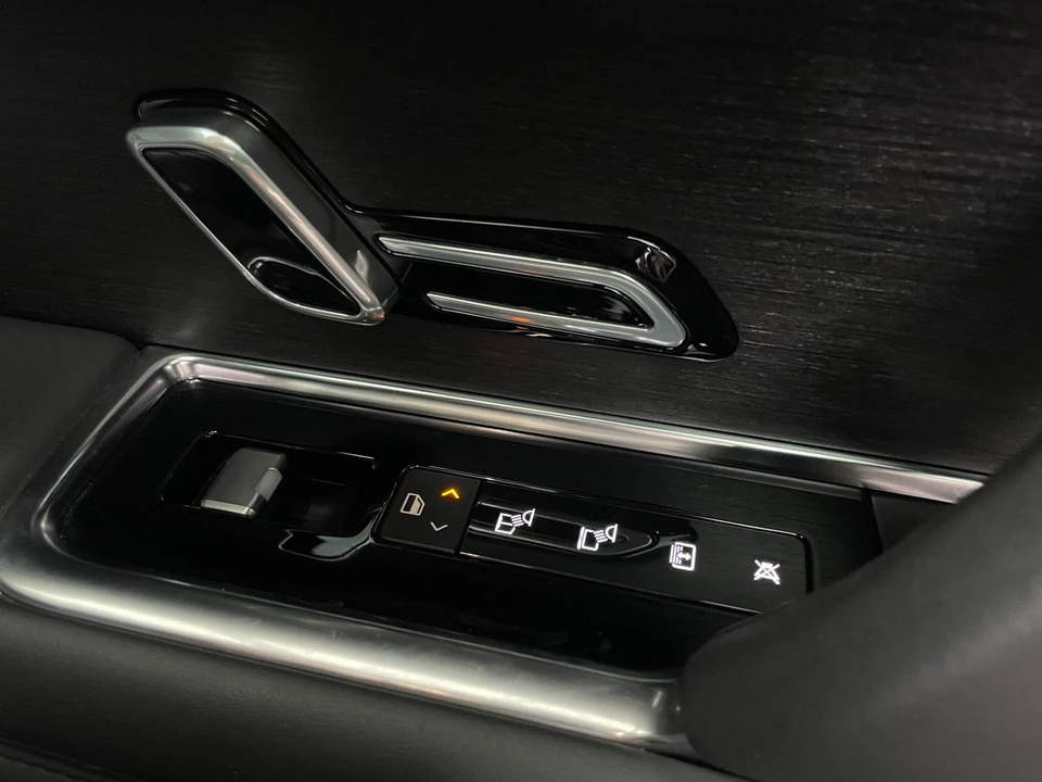 2023 Land Rover Range Rover L460 - Image 21 of 31