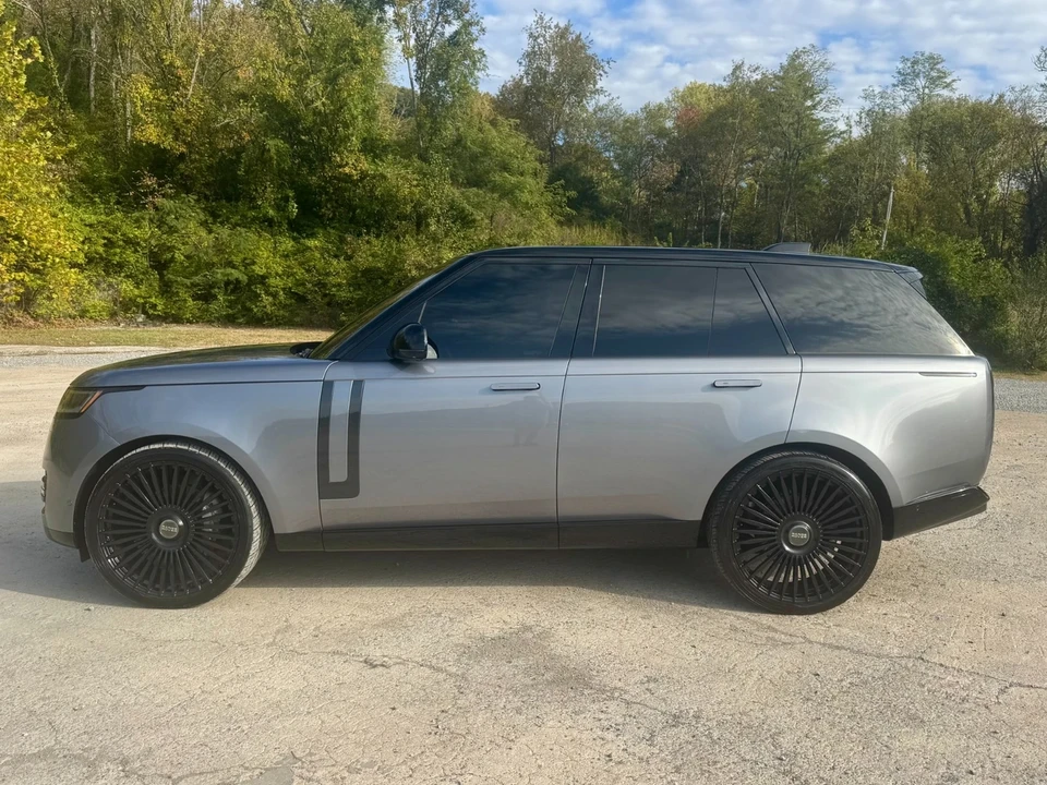 2023 Land Rover Range Rover L460 - Image 7 of 21