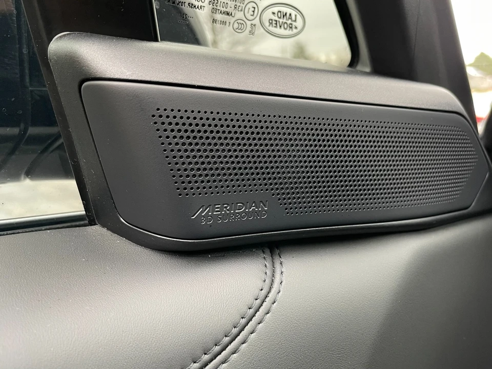 2023 Land Rover Range Rover L460 - Image 27 of 31