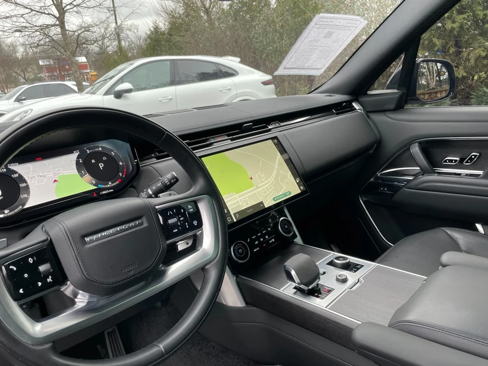 2023 Land Rover Range Rover L460 - Image 12 of 21
