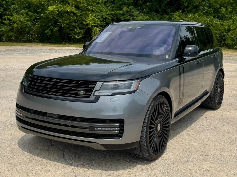 2023 Land Rover Range Rover L460 - Image 2 of 21