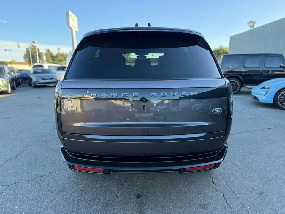 2023 Land Rover Range Rover L460 - Image 5 of 21