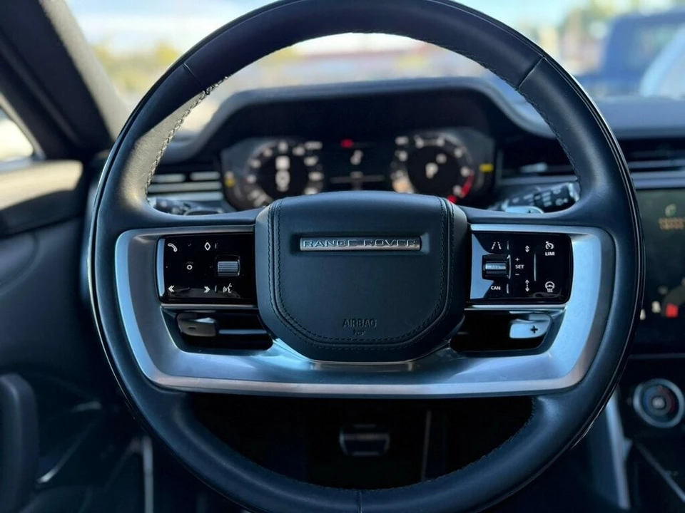 2023 Land Rover Range Rover L460 - Image 10 of 21